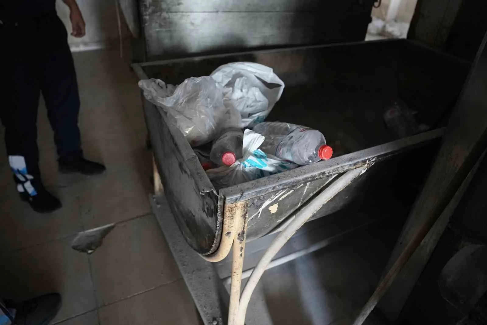 Mersin’in Erdemli ilçesinde zabıta ekiplerinin yaptığı denetimde hijyen kurallarına uymadığı