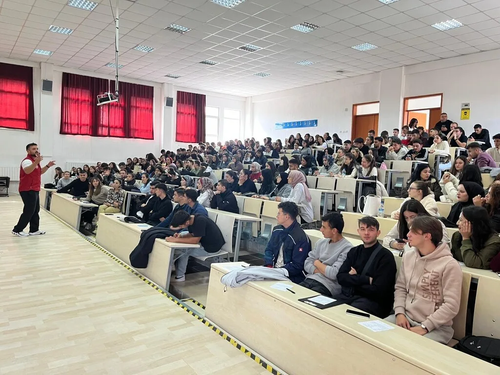 Kütahya Dumlupınar Üniversitesi “(DPÜ) Hisarcık Meslek Yüksekokulunda Gençlik Merkezi tanıtımı
