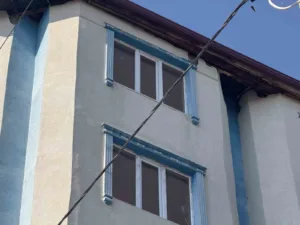 Iğdır’da kimliği belirsiz kişi veya kişilerce bir binaya ateş açıldı.