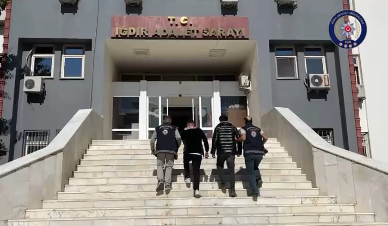 Iğdır’da düzenlenen operasyonda yasa dışı yollarla ülkeye girdiği tespit edilen