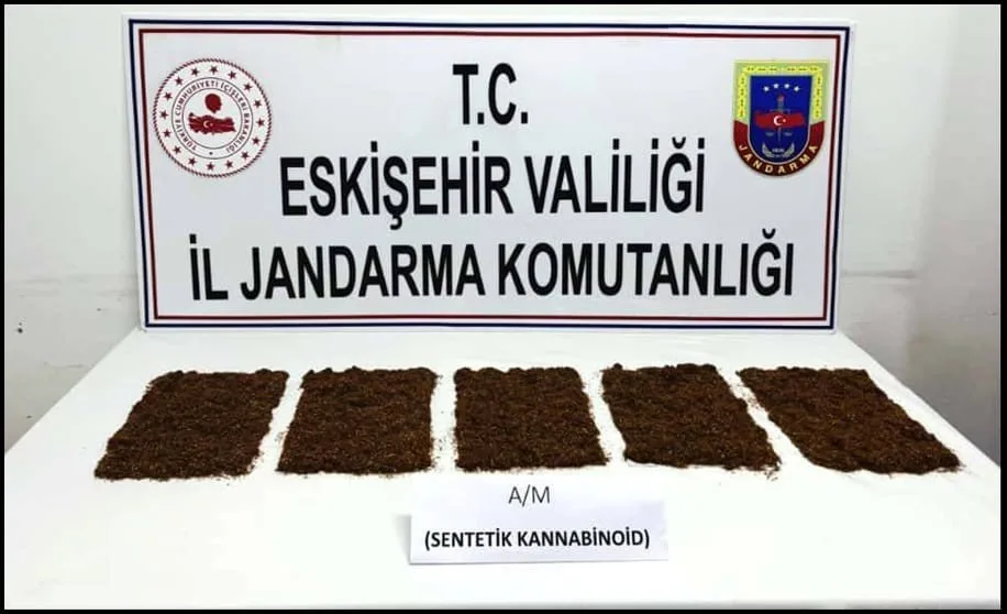 Eskişehir’den Sivrihisar ilçesine uyuşturucu taşıdığı tespit edilen ve jandarma tarafından