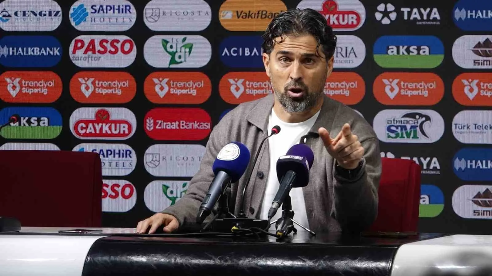 Çaykur Rizespor Teknik Direktörü İlhan Palut, Başakşehir karşılaşmasının ardından, “Bu