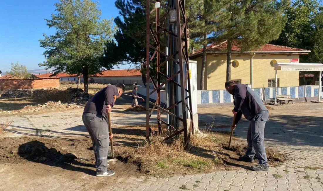 Eskişehir İnönü Belediyesi, temizlik çalışmalarını ilçeye bağlı tüm mahallelerde aralıksız