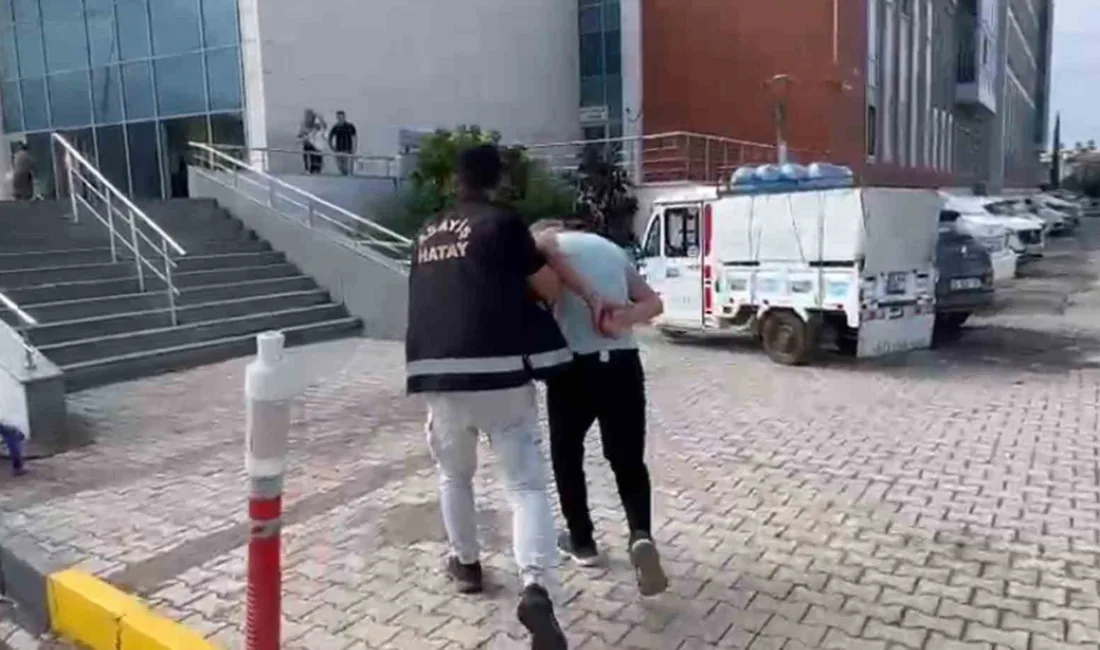 Hatay’ın İskenderun ilçesinde elektrik tesisatındaki kabloları çaldığı iddiasıyla gözaltına alınan