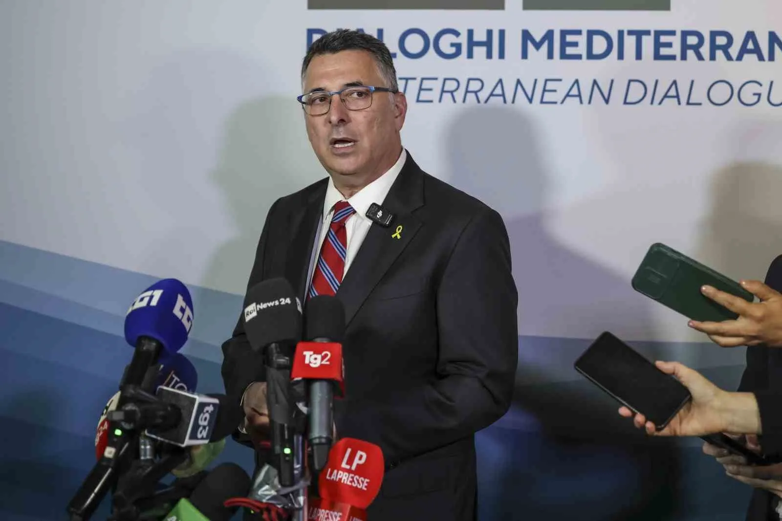 İsrail Dışişleri Bakanı Gideon Sa’ar, İtalya’da yaptığı açıklamada, “Refah Sınır