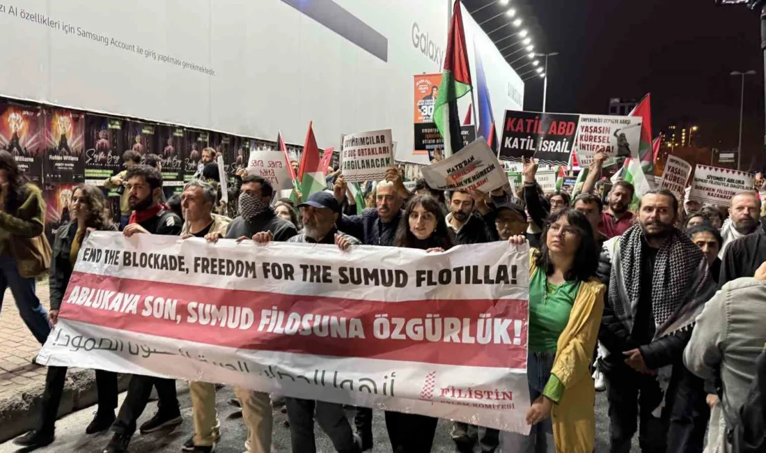 İsrail’in Küresel Sumud Filosu’na (GSF) ait gemilerdeki insan hakları aktivistlerini