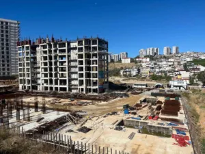 İzmir’in Gaziemir ilçesinde İZBETON ve EGEŞEHİR öncülüğünde başlatılan kentsel dönüşüm