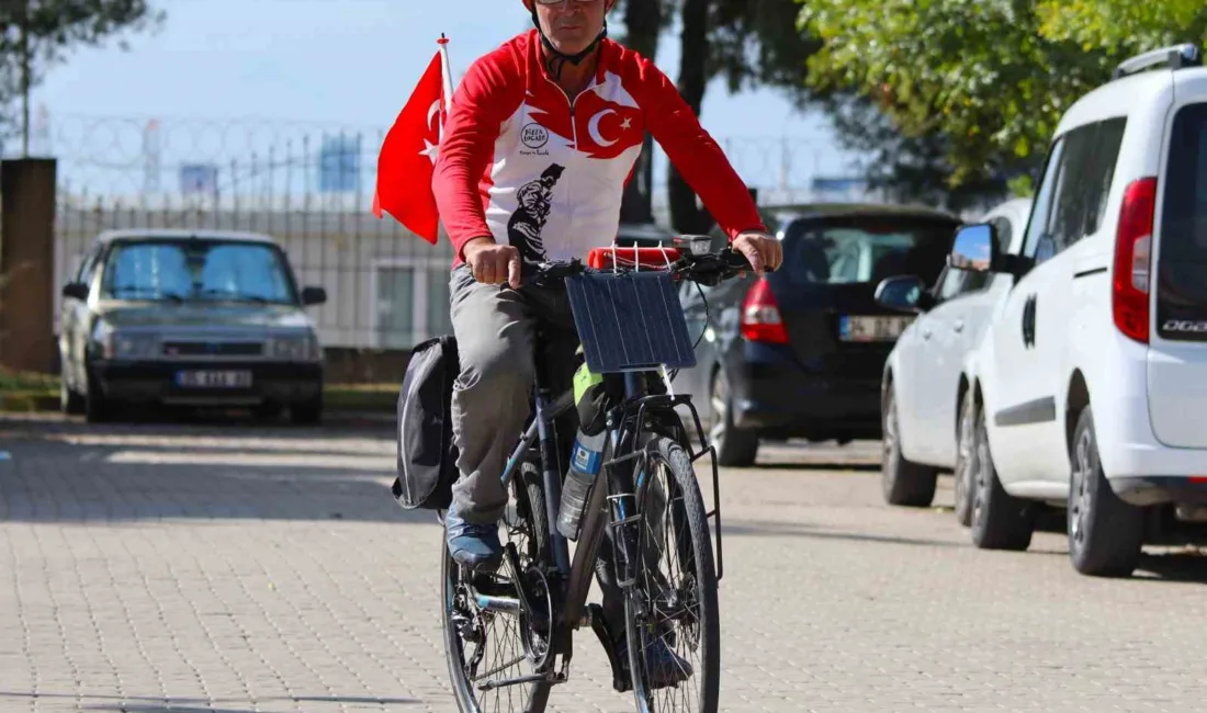 İzmirli gezgin Orhan Kotluk, “Asrın Felaketi”ne farkındalık oluşturmak amacıyla bisikletiyle