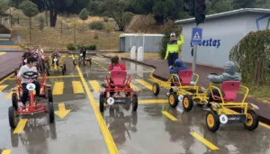 Çanakkale’de jandarma ekipleri, Karakaya İlkokulu öğrencileri genel trafik kuralları hakkında