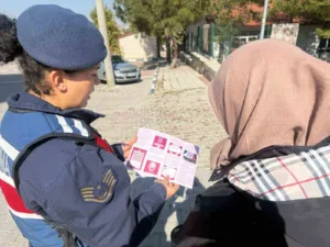 Afyonkarahisar’da jandarma ekipleri tarafından belde ve köylerde vatandaşlara yönelik başlatılan