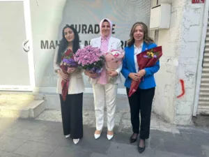 Diyarbakır’da bir araya gelen kadın muhtarlar, dayanışma örneği sergiledi. 19