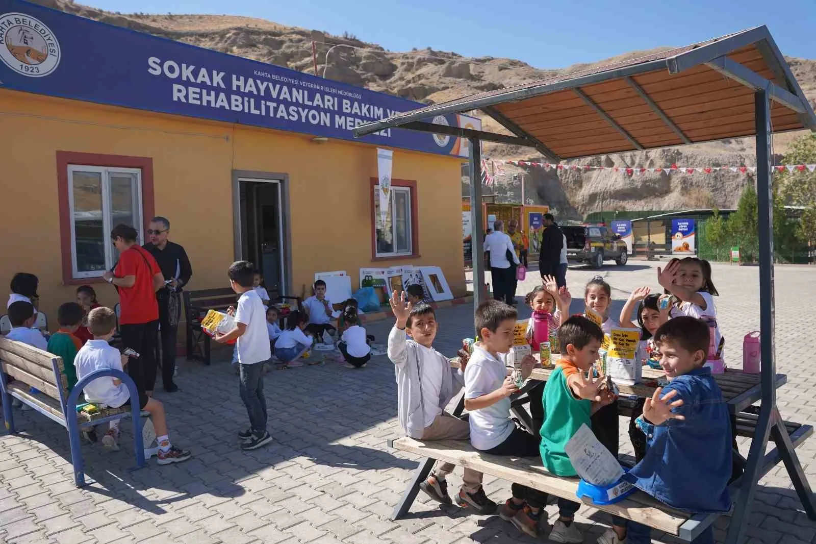 Adıyaman’ın Kahta Belediyesi Veteriner İşleri Müdürlüğü, 4 Ekim Dünya Hayvanları