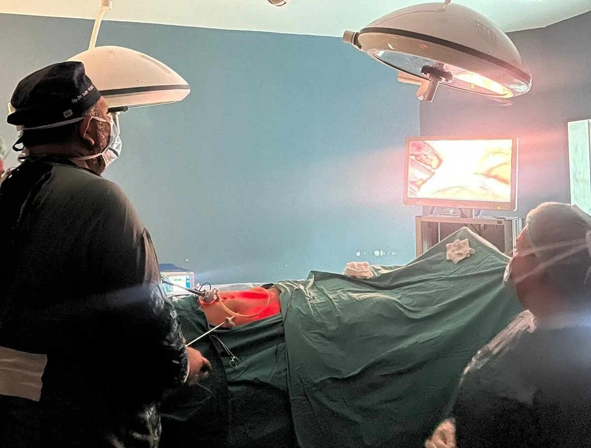 Adıyaman’ın Kahta Devlet Hastanesi’nde cerrahi alanda önemli bir ilke imza