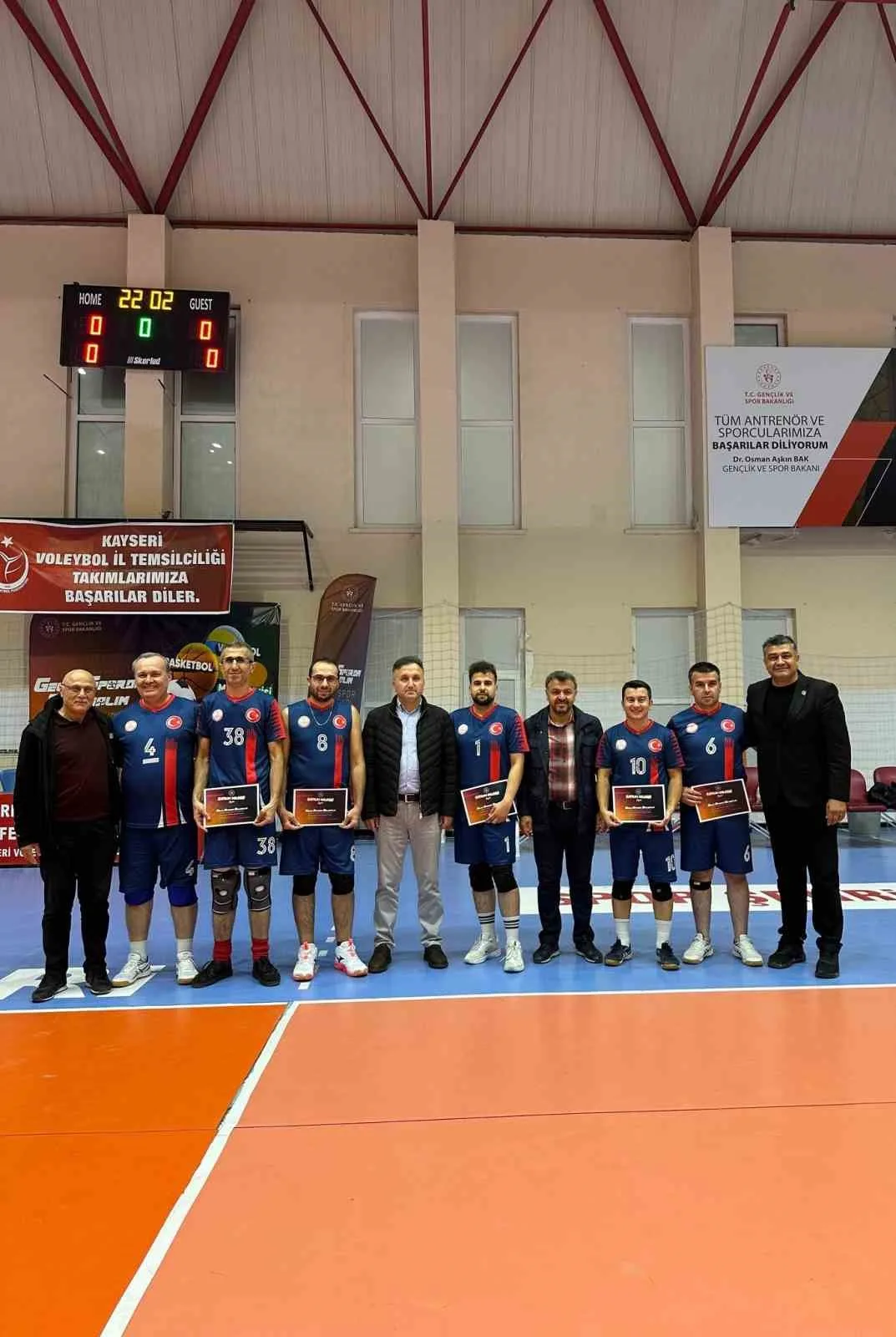 Kayseri’de renkli görüntülere sahne olan 3. Kamu Spor Oyunları Voleybol