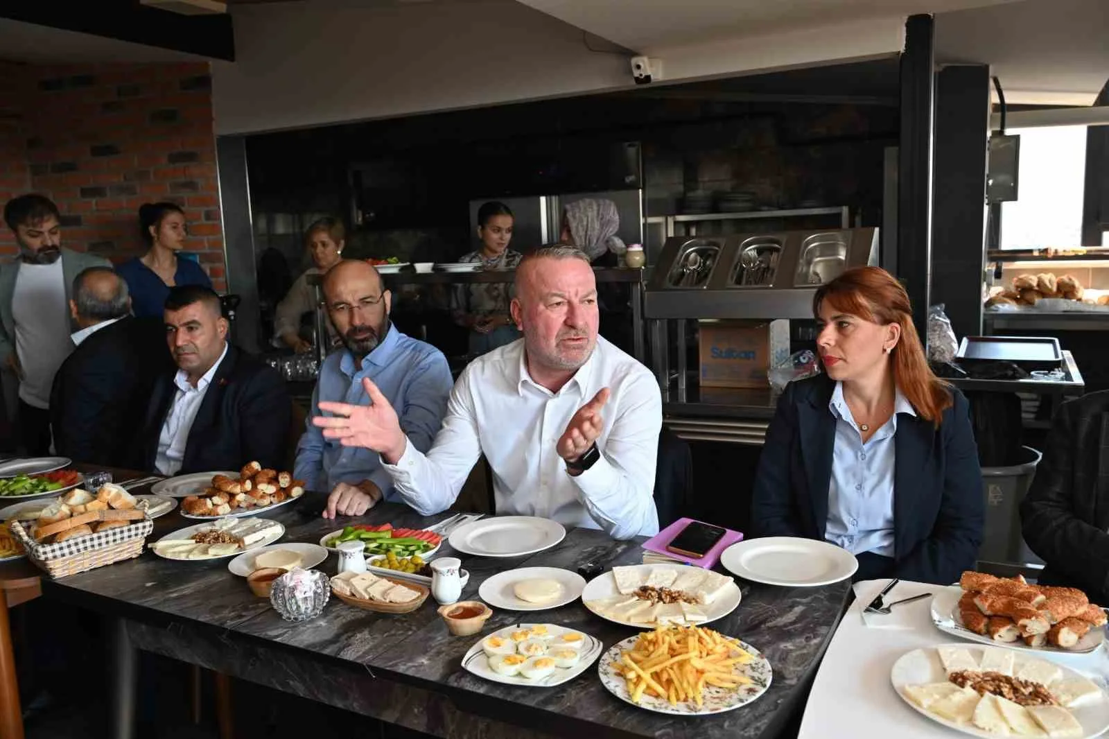 Karacabey Belediyesi, Prestij Caddeler Projesi kapsamında Sevgiyolu’nda çalışmalara başlıyor. Karacabey