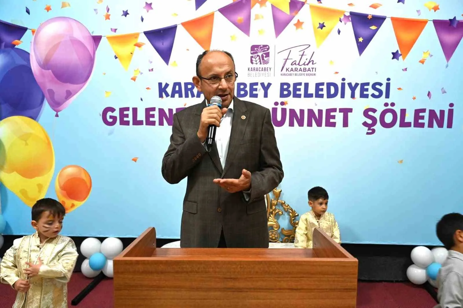 Karacabey Belediyesi’nin her yıl geleneksel olarak düzenlediği Toplu Sünnet Şöleni,
