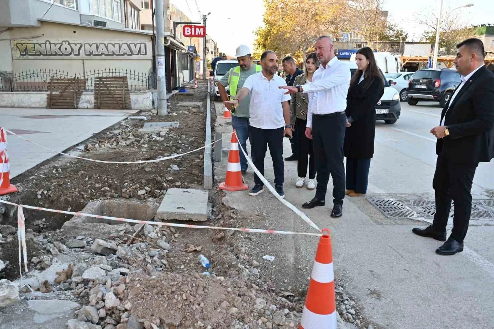 Karacabey Belediyesi, yaz sezonunun bitmesiyle birlikte sahil bölgesi Yeniköy’de başlattığı
