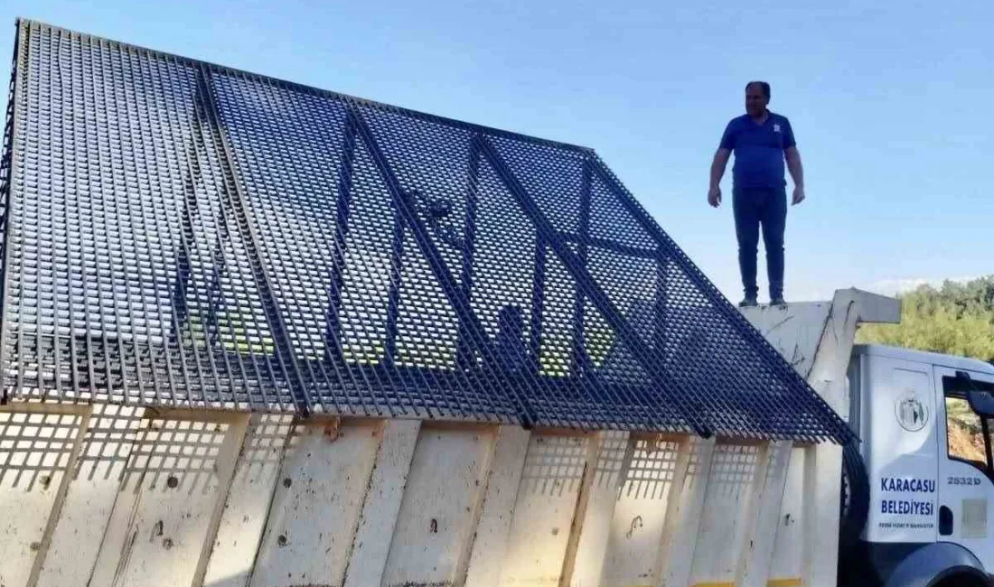 Karacasu Belediyesi, ilçenin simgesi haline gelen seramik ustalarının üretim sürecinde