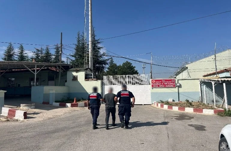 Karaman’da jandarmanın yaptığı uygulamalarda çeşitli suçlardan aranan 58 kişiden 11’i