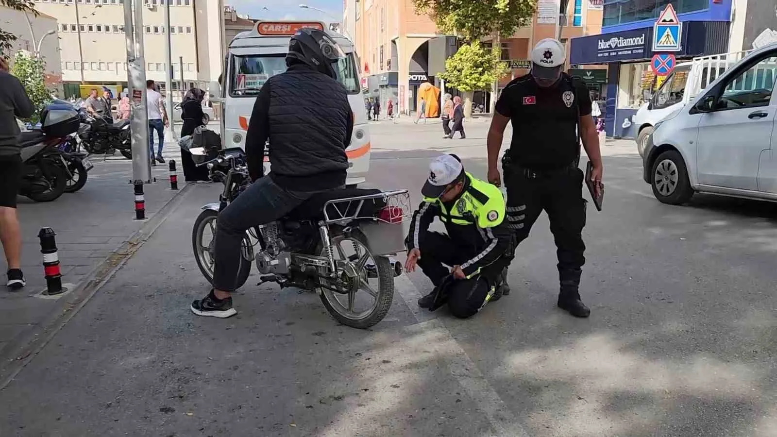 Karaman’da trafik güvenliğini artırmak ve kazaların önüne geçmek amacıyla trafik