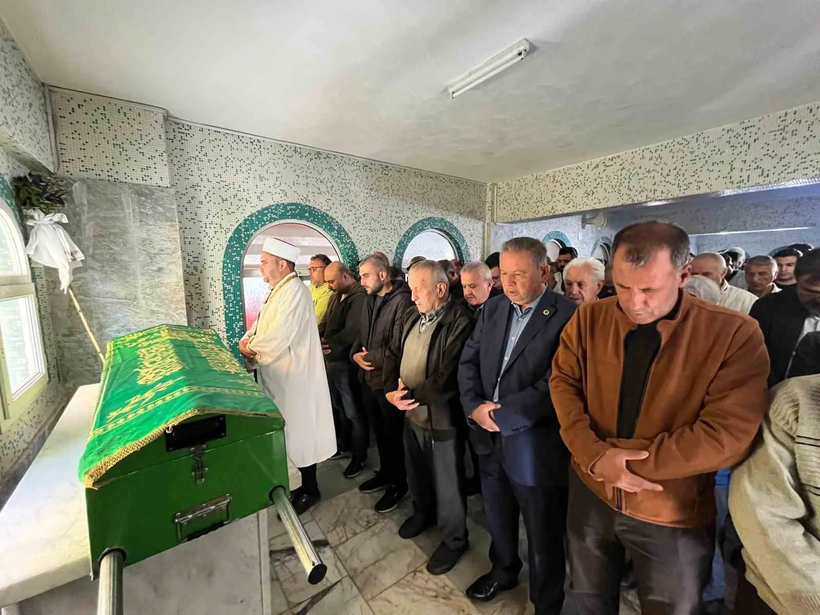 Aydın’ın Nazilli ilçesinde sobadan çıkan karbonmonoksit gazından zehirlenerek hayatını kaybeden