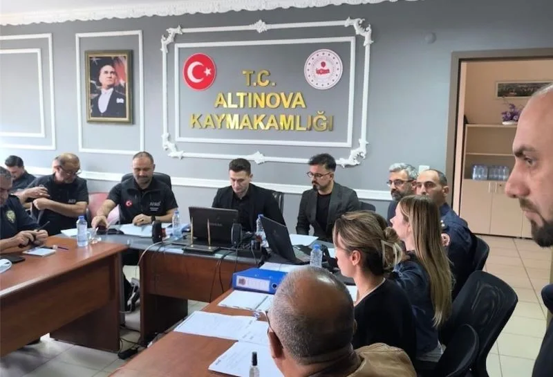 Yalova’da gerçekleştirilen tatbikatta katılan Kars AFAD ekipleri, başarılı çalışmalarıyla dikkat