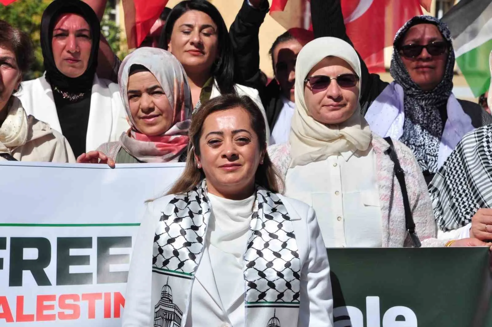 AK Parti Kadın Kolları tarafından organize edilen “Gazze için sessiz
