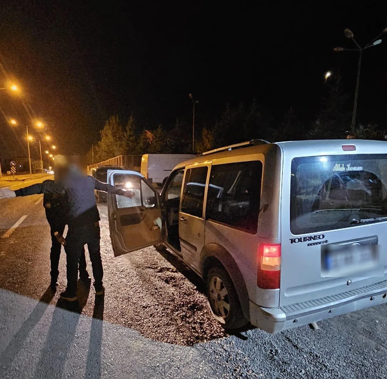 Kars İl Emniyet Müdürlüğü ekipleri, vatandaşların huzur ve güvenliğini sağlamak