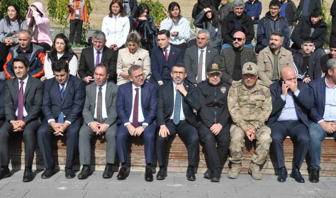 Kars’ta düzenlenen “Kars Yaşayan Miras Festivali” renkli görüntülere sahne oldu.