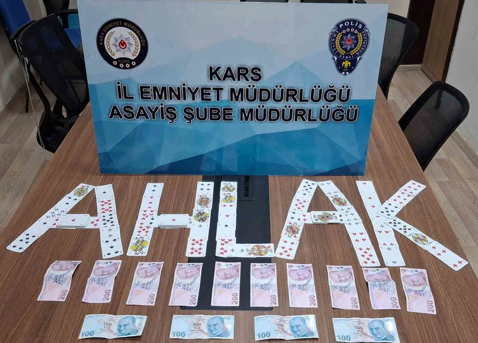 Kars’ta polis asayiş uygulamalarını sıklaştırdı. Kars İl Emniyet Müdürlüğü Asayiş