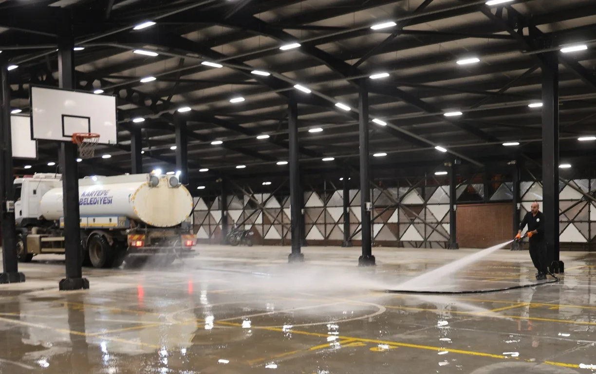 Kartepe Belediyesi, vatandaşların sağlıklı ve hijyenik ortamlarda alışveriş yapabilmesi için