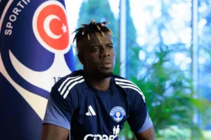 Kasımpaşa’nın Senegalli santrforu Pape Habib Gueye, Süper Lig’de Victor Osimhen,