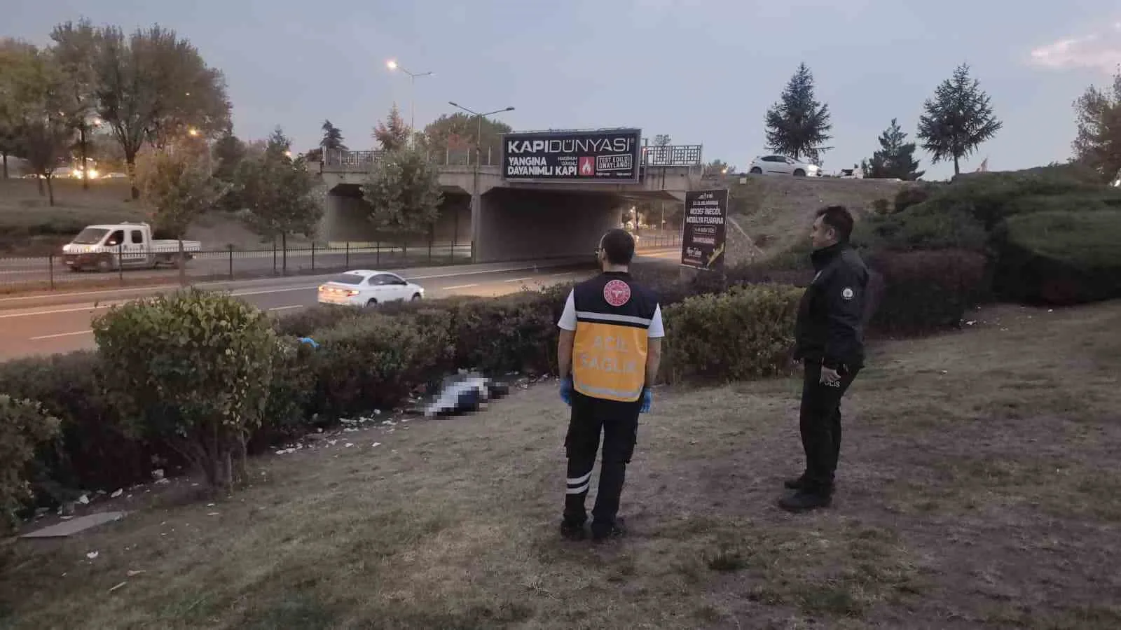 Bursa’nın İnegöl ilçesindeki köprülü kavşakta cansız bedeni bulunan kişinin 22