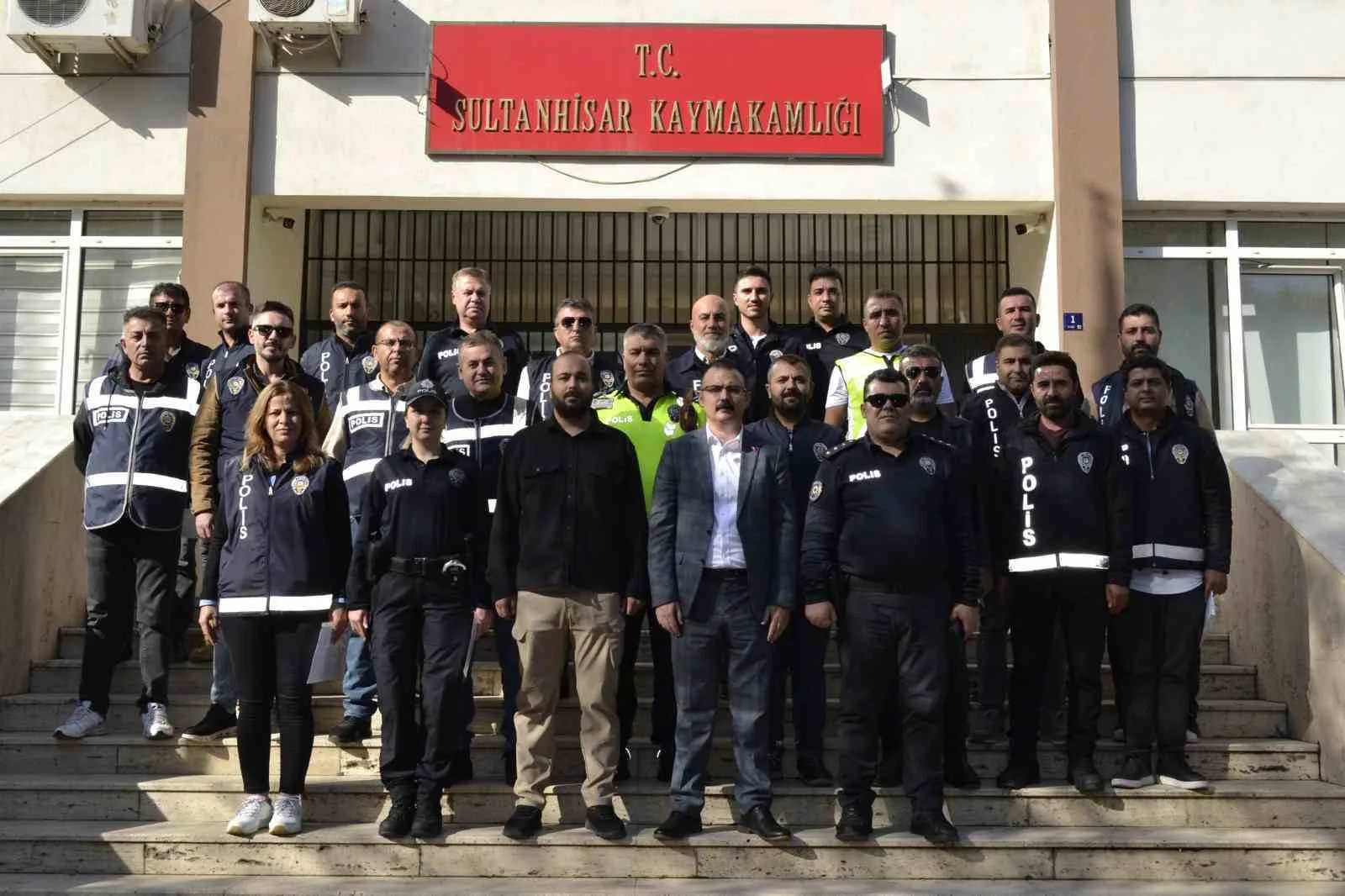 Aydın’ın Sultanhisar ilçesinde, kamu düzeninin sağlanması ve yürütülen başarılı operasyonlarda