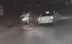 Mersin’in Erdemli ilçesinde motosiklet ile otomobil çarpıştı. Motosiklet sürücüsünün savrularak