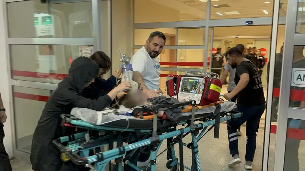 Adıyaman’da, ailesinin 4 kişinin yaralandığı kazada hayati tehlikesi bulunan 2