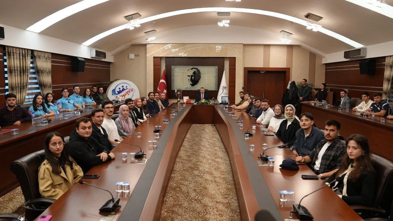 Karabük Üniversitesi Rektörü Prof. Dr. Fatih Kırışık, TEKNOFEST 2025’te dereceye