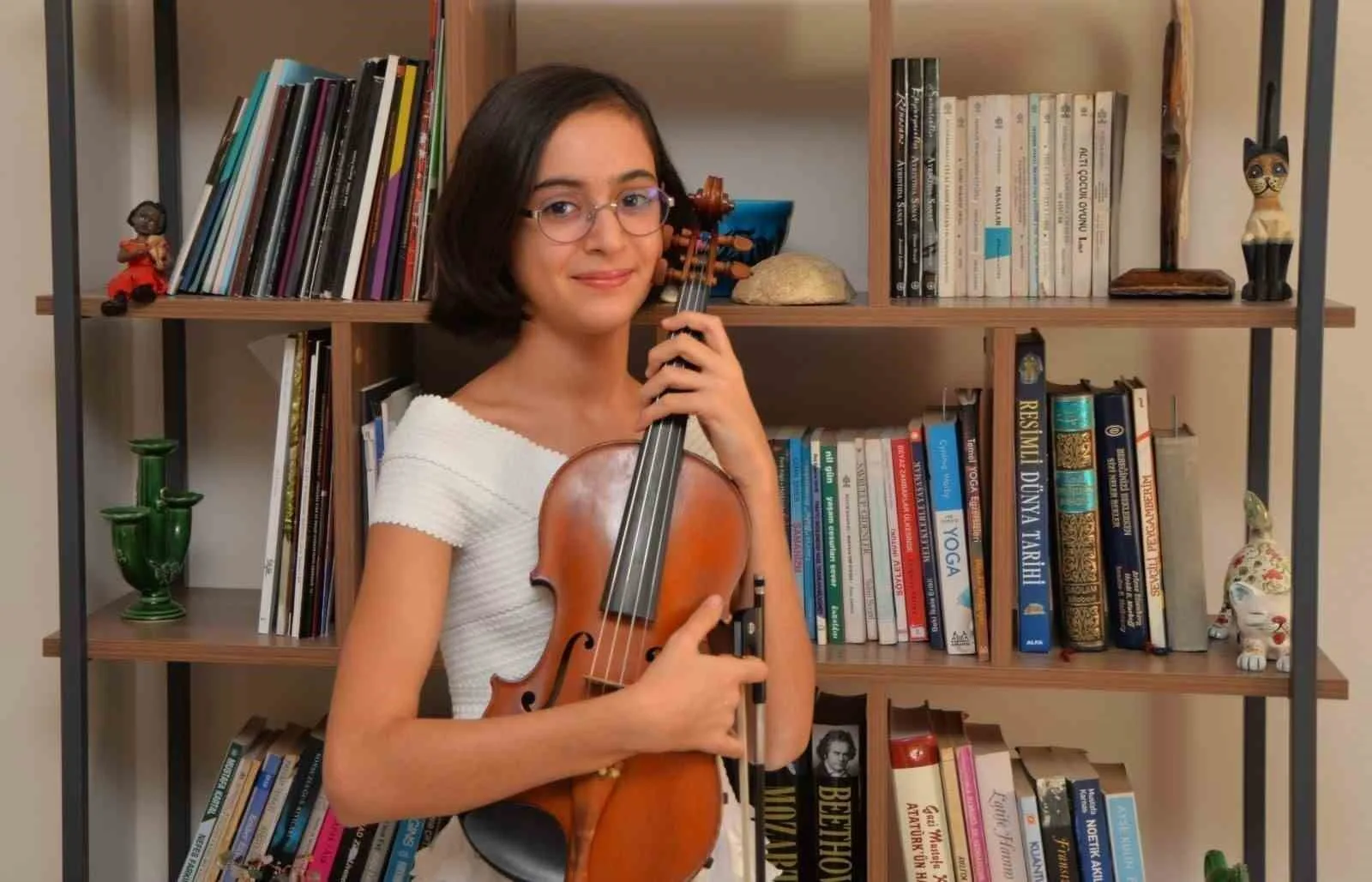 Mersin’de otomobiliyle çarptığı 18 yaşındaki keman sanatçısı Laçin Akyol’un hayatını