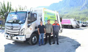 Kemer Belediyesi Temizlik İşleri Müdürlüğü bünyesine bir adet çöp kamyonu