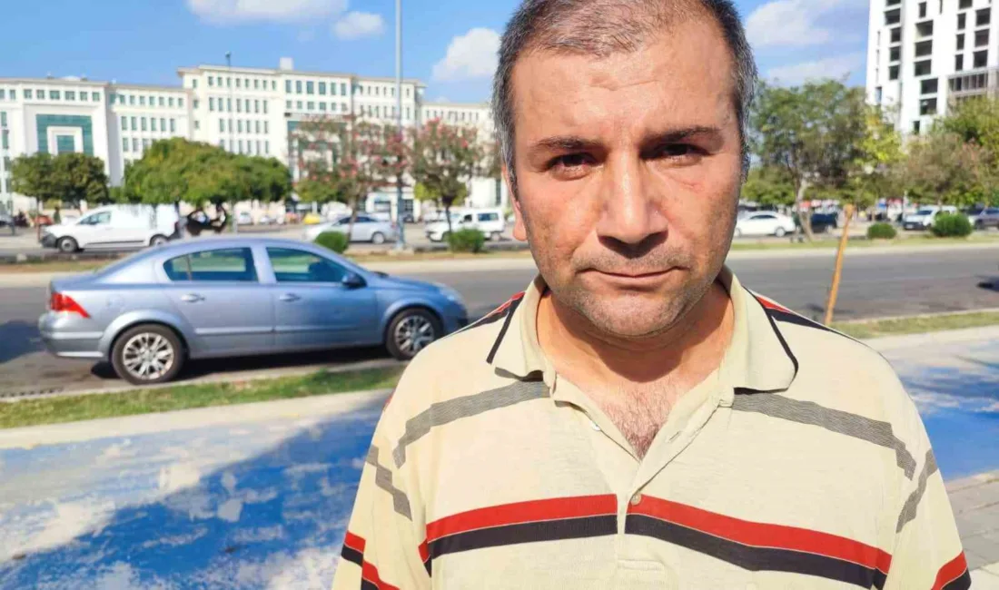 Adana’da bir kişi, sokaktan geçerken yolun ortasında duran kadını ’kenara