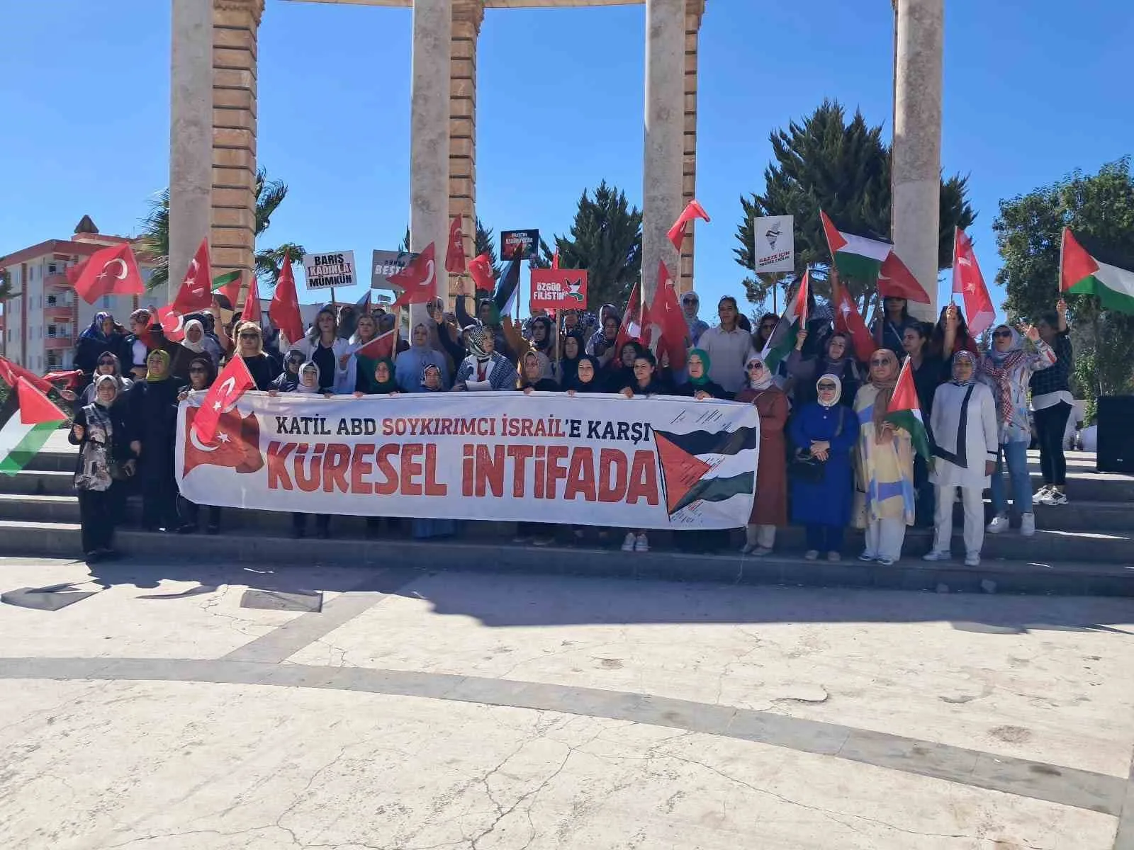 Gazze’de yaşanan zulmün yıl dönümünde Kilis’teki kadınlar, Recep Tayyip Erdoğan