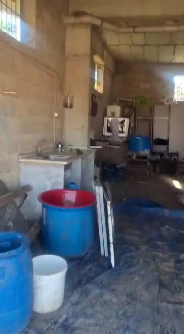 Kilis’te geçtiğimiz günlerde hijyen kurallarına uymayan bir nar ekşisi imalathanesi,