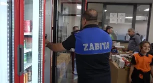 Kilis Belediyesi Zabıta Müdürlüğü ekipleri, öğrencilerin sağlıklı beslenmesini sağlamak amacıyla