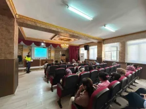 Kilis’te servis araçlarında güvenliğin artırılması amacıyla eğitim düzenlendi. Kilis Mesleki