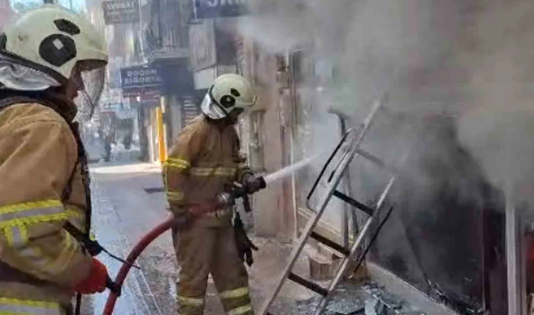 Kırıkkale’de bir iş yerinde çıkan yangında, telefon ve aksesuarlar yanarak