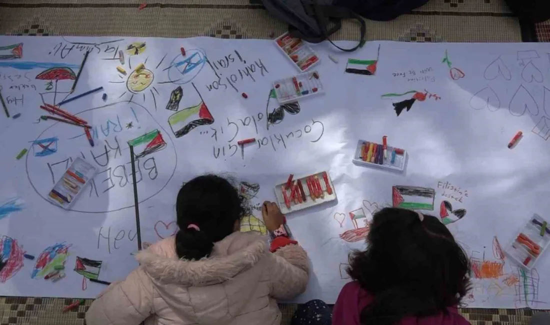 İsrail’in Gazze’ye yönelik saldırılarını protesto etmek ve Gazzeli çocuklara destek