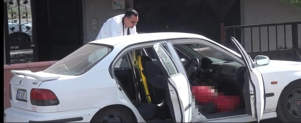 Eskişehir’de kızı Merve Karabaş’ı ve 7 yaşındaki torunu Alp Ata