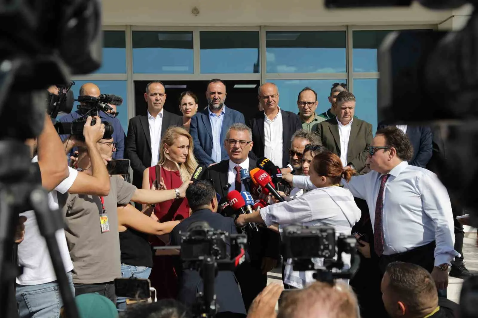 Kuzey Kıbrıs Türk Cumhuriyeti’nde (KKTC) cumhurbaşkanlığı seçiminde resmi olmayan sonuçlara