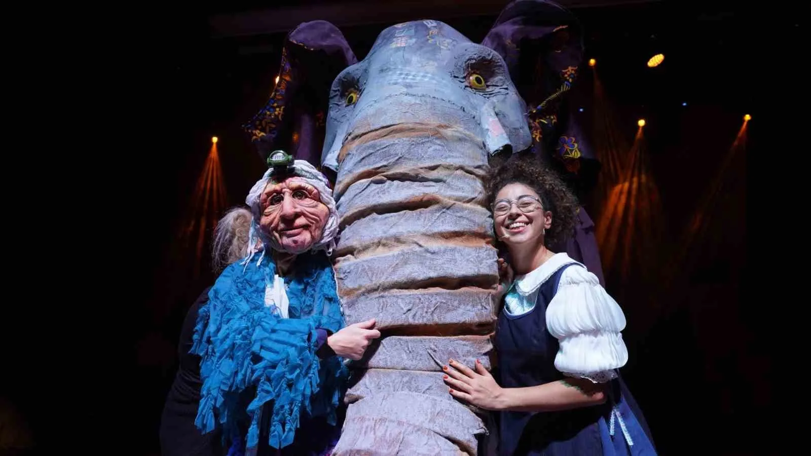 Kocaeli Büyükşehir Belediyesi Şehir Tiyatroları, ekim ayı içerisinde birçok farklı