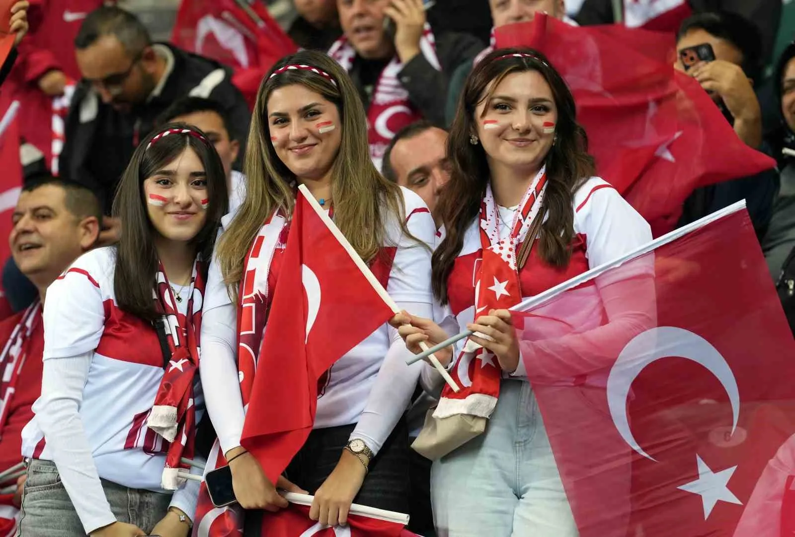 A Milli Futbol Takımı ile Gürcistan arasında oynanacak karşılaşmaya taraftarlar